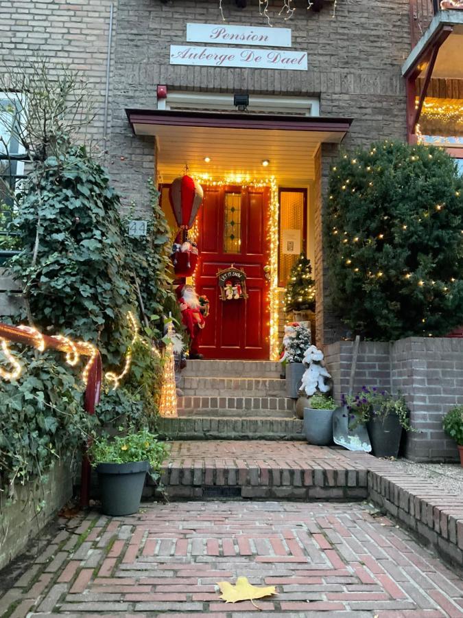 De Dael 2*